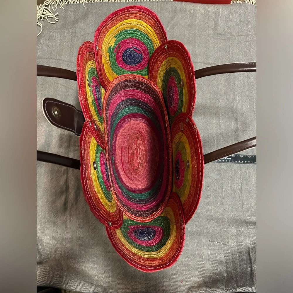 Large Shoulder Multi-Color Straw Bag - Picture 7 of 7